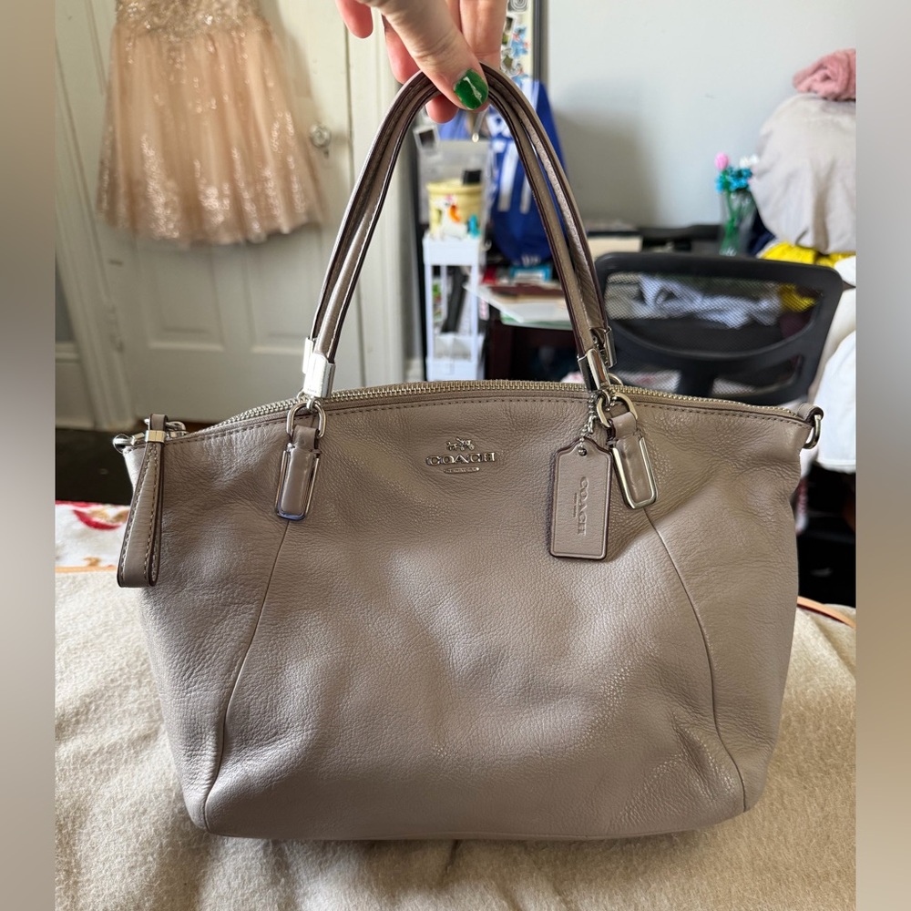 Coach Kelsey Satchel